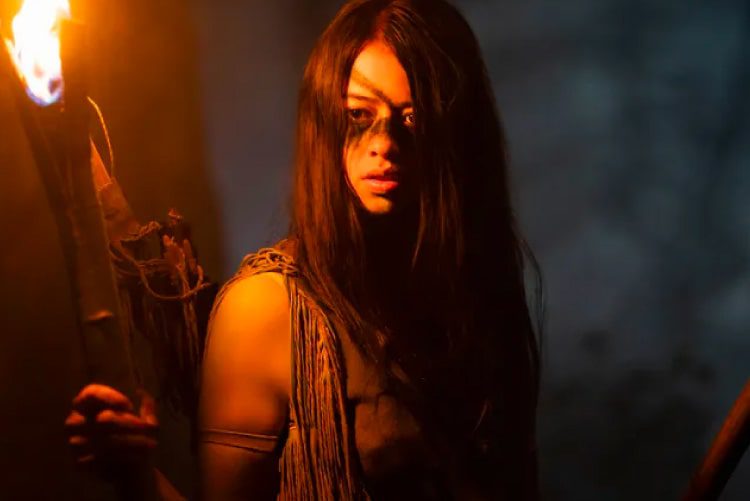 Amber Midthunder, protagonist of Predator The Prey (2022).